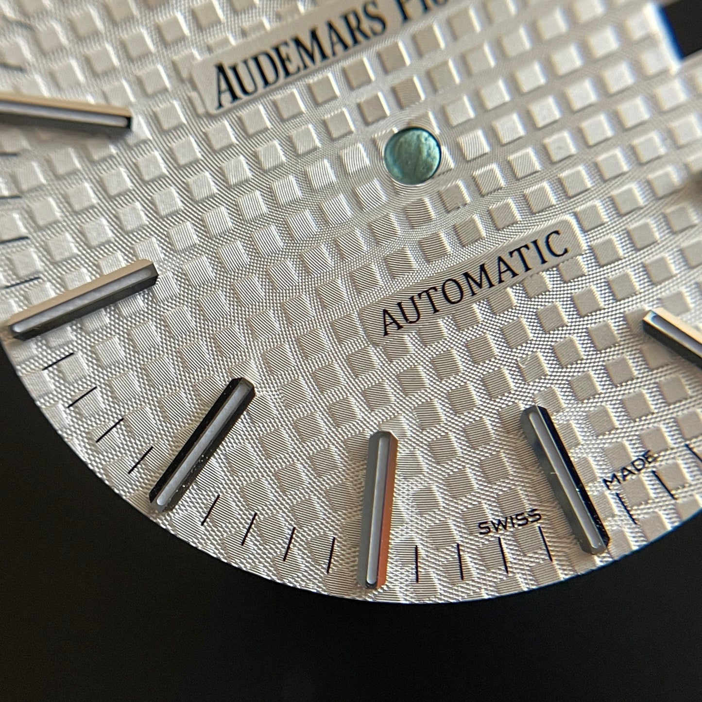 Authentic White Dial Audemars Piguet 15400 Royal Oak