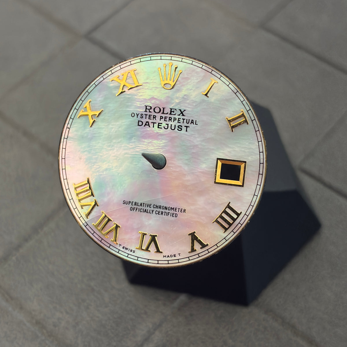 Damaged Authentic MOP (Mother Of Pearl) Dial for Datejust 36mm (Ref. 116233)