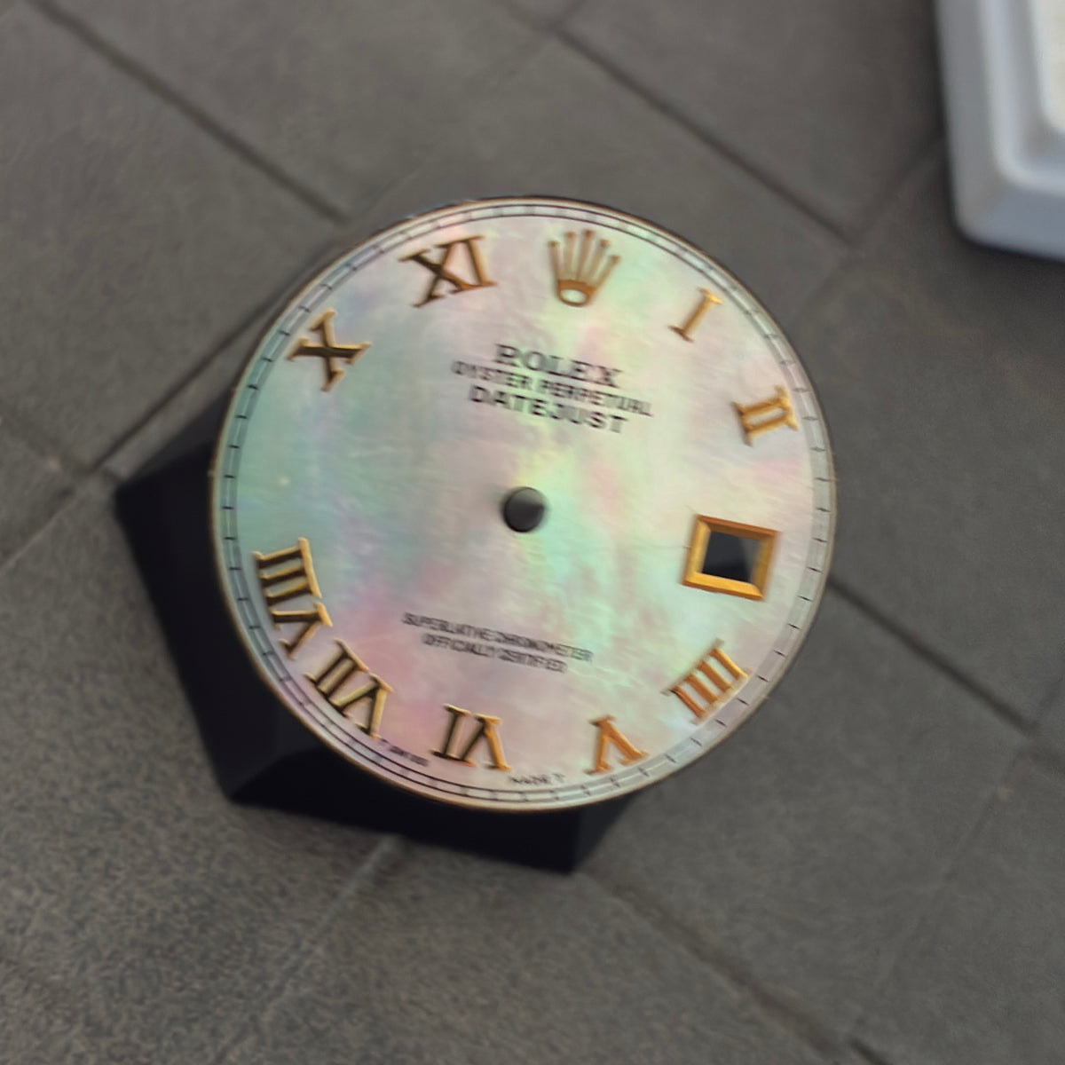Damaged Authentic MOP (Mother Of Pearl) Dial for Datejust 36mm (Ref. 116233)