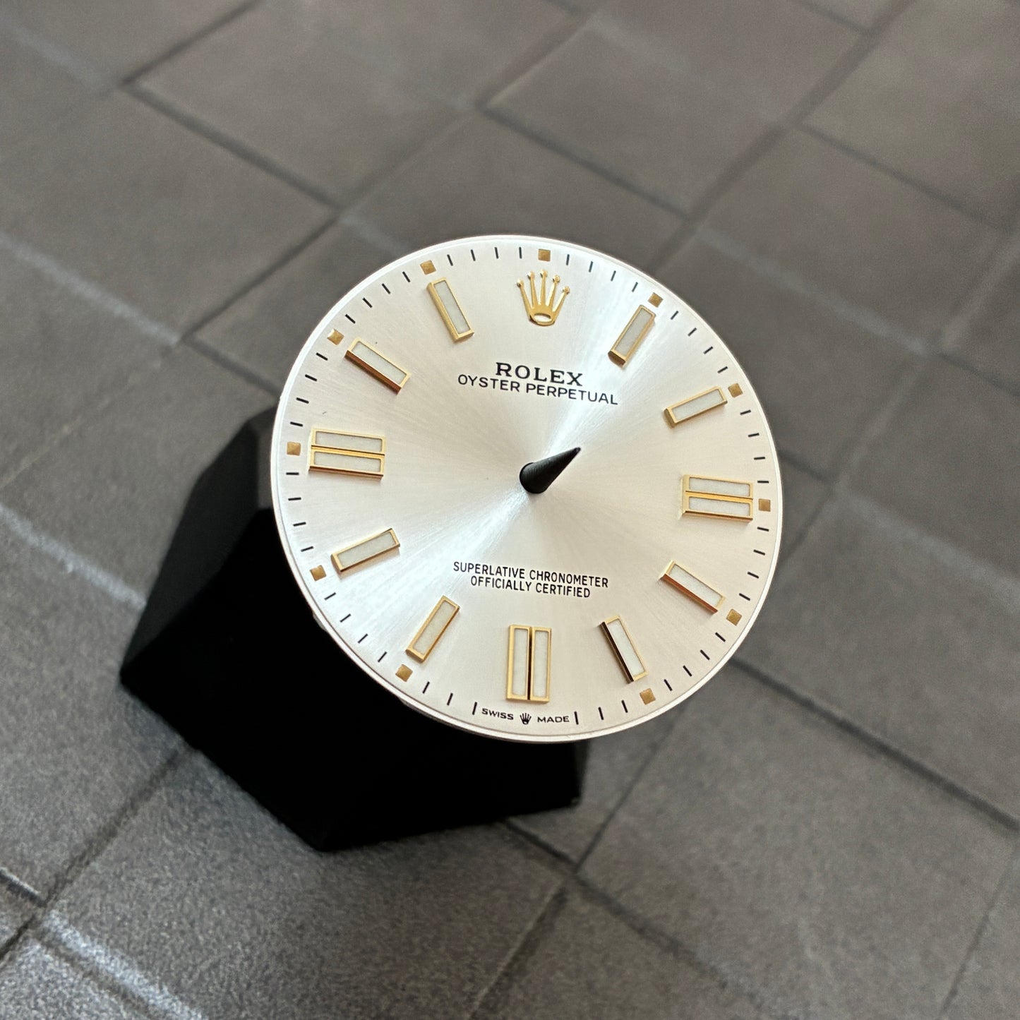 Authentic Silver Dial for Oyster Perpetual 41mm (Reference 124300)