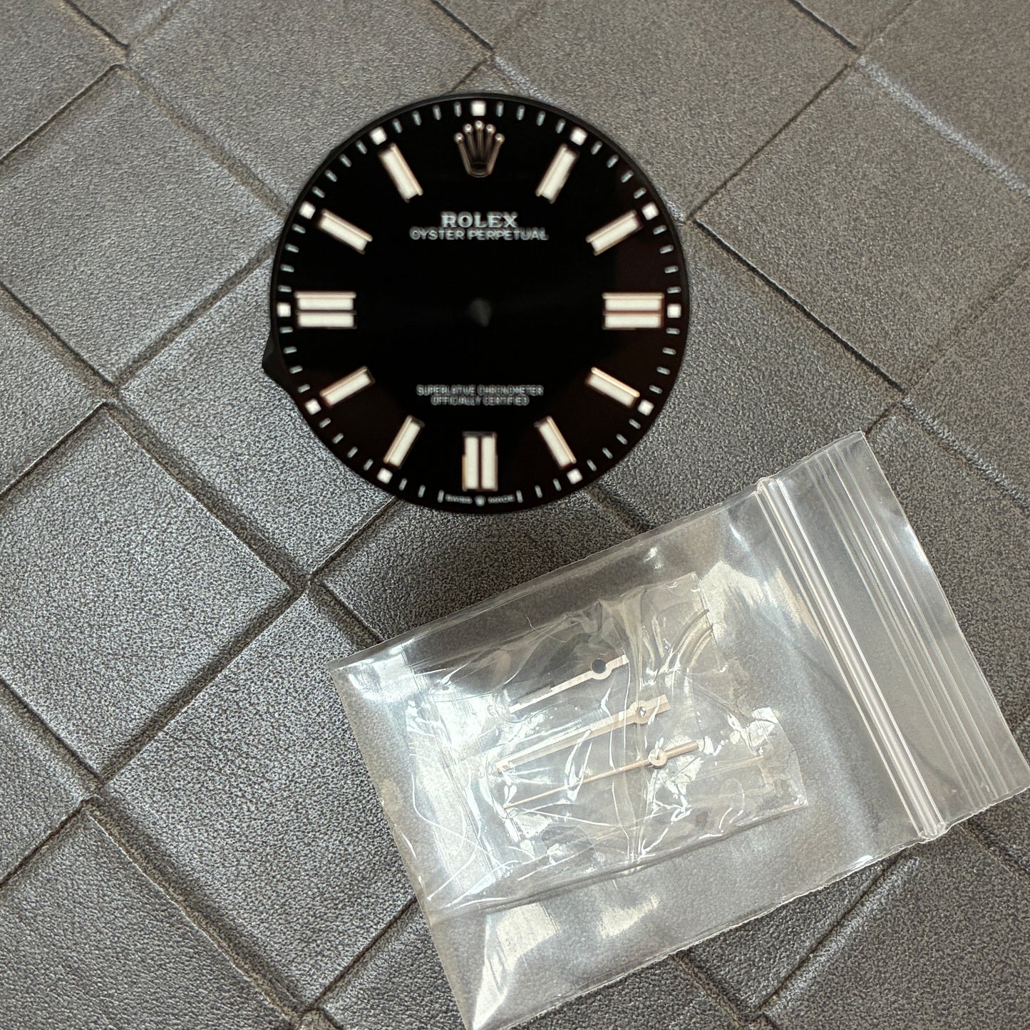 Authentic Black Dial & White Gold Hands for Oyster Perpetual 41mm (Reference 124300)