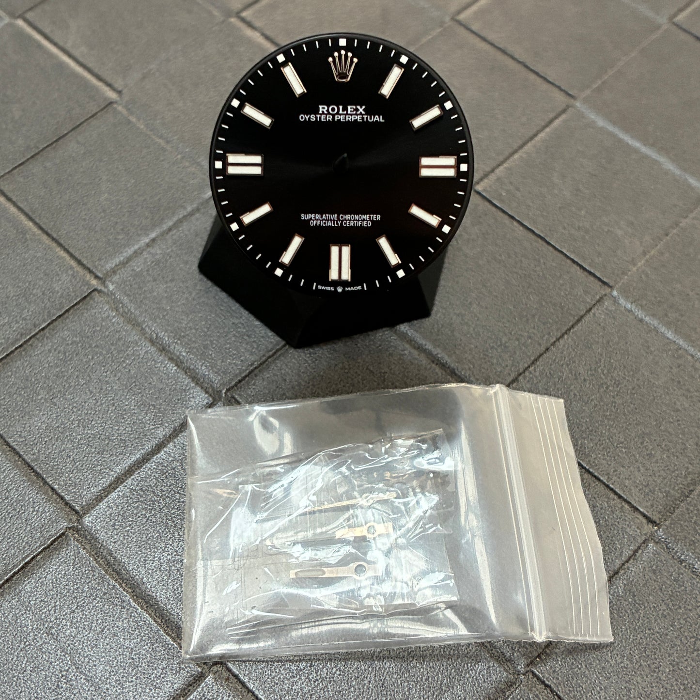 Authentic Black Dial & White Gold Hands for Oyster Perpetual 41mm (Reference 124300)